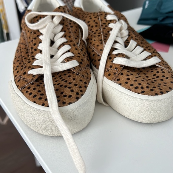 New Madewell calf hair polka dot sneaker size 6 - Picture 3 of 6